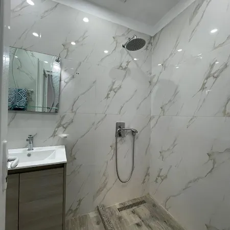 Vila Bianca Hotel Shëngjin